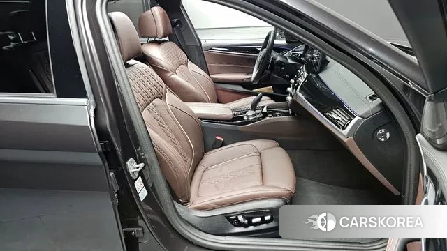 BMW 5 Series (G30) id 2900333 из Кореи 20