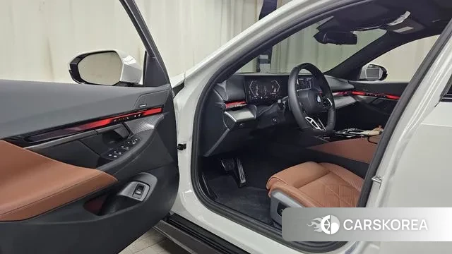 BMW 5 Series (G60) id 3605570 из Кореи 20