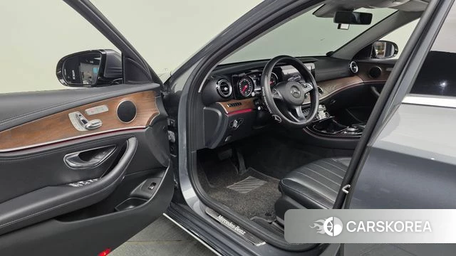 Mercedes-Benz E-Class W213 id 4760294 из Кореи 31