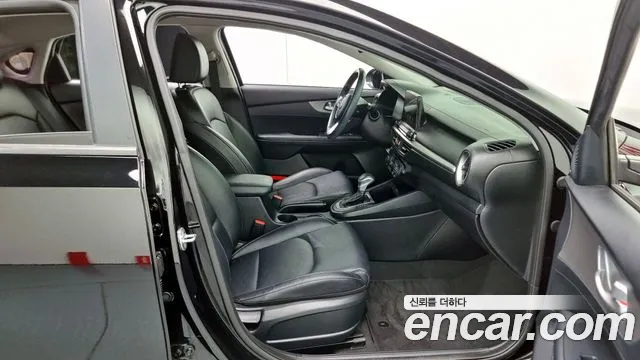 Kia Come New K3 id 2703589 из Кореи 20