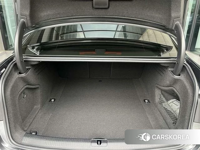 Audi A4L id 4215657 из Китая 13