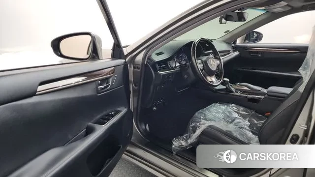 Lexus New ES300h id 3593537 из Кореи 20