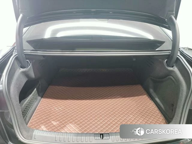 Audi A6L id 4290442 из Китая 27