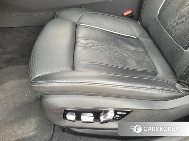 BMW 5 Series (G30) id 4303125 из Кореи 19