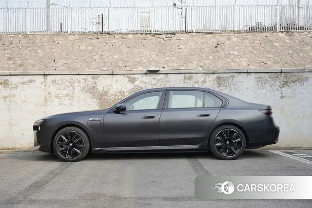 BMW i7 id 4275775 из Китая 16