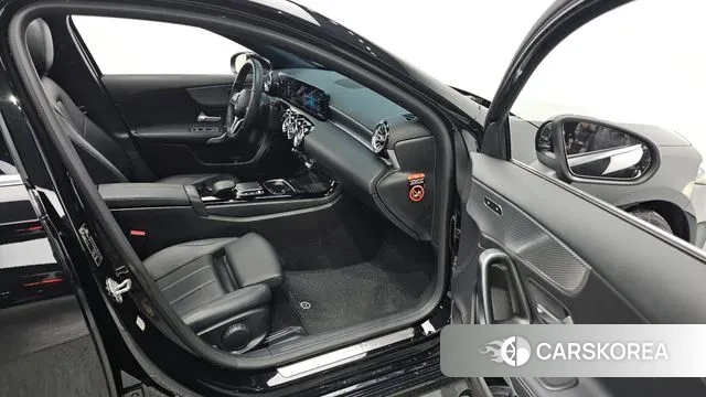 Mercedes-Benz A-Class W177 id 3597763 из Кореи 20