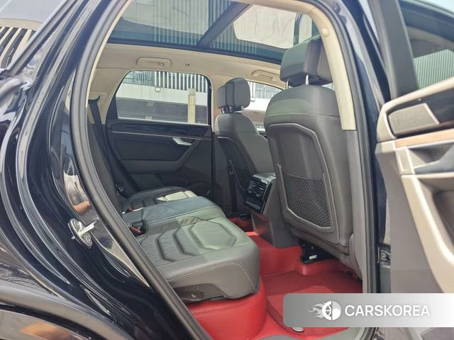 Volkswagen Touareg id 4259743 из Китая 21
