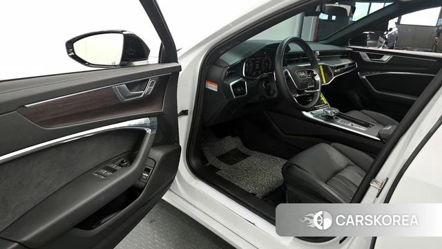Audi A6 (C8) id 4279787 из Кореи 31