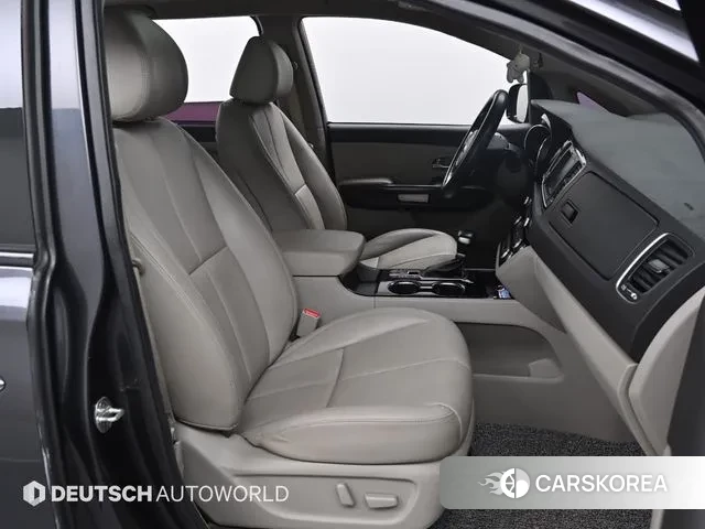 Kia The New Carnival id 3055438 из Кореи 20