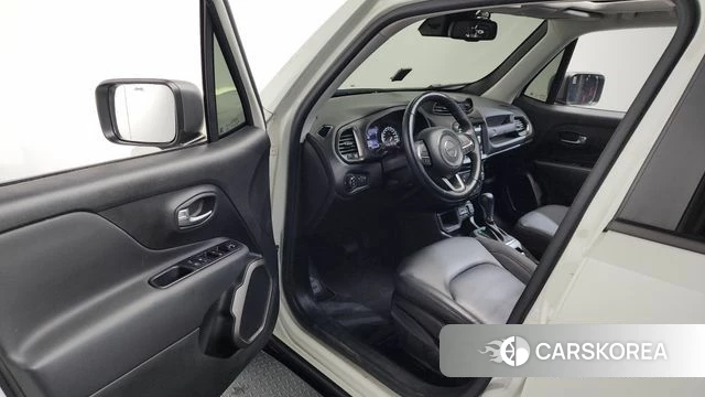 Jeep Renegade id 3898408 из Кореи 20