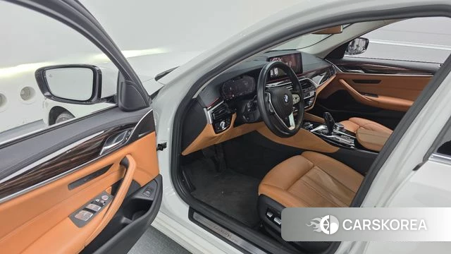 BMW 5 Series (G30) id 3915977 из Кореи 20