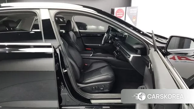 Hyundai Grandeur (GN7) id 3685211 из Кореи 20