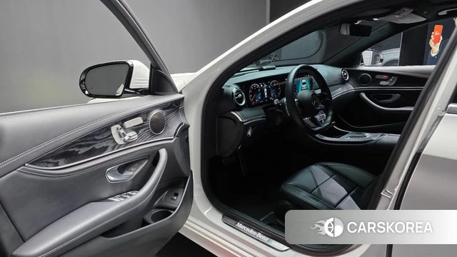 Mercedes-Benz E-Class W213 id 4245141 из Кореи 32