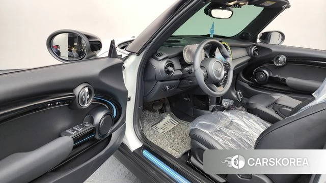 Mini Cooper S Convertible id 4322629 из Кореи 20
