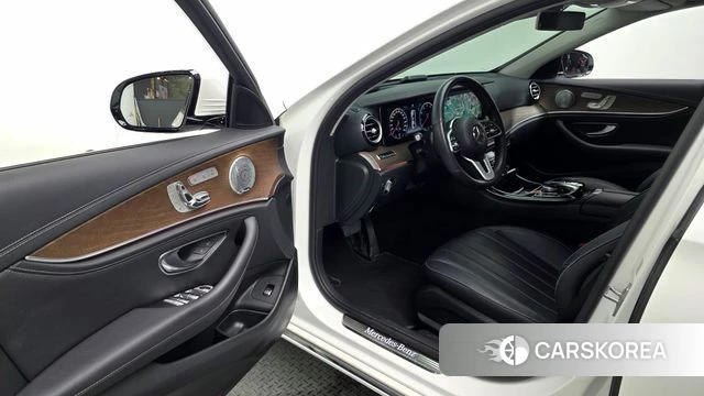 Mercedes-Benz E-Class W213 id 4536338 из Кореи 35
