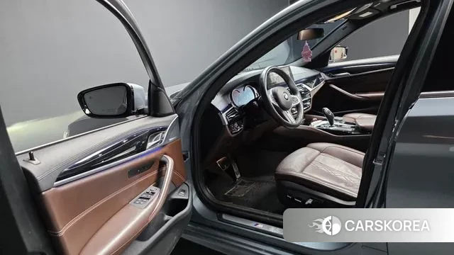 BMW 5 Series (G30) id 3656827 из Кореи 20