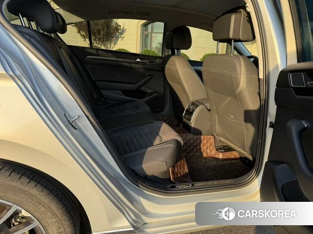 Volkswagen Magotan id 4276096 из Китая 15