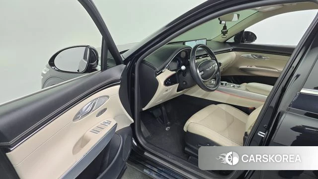 Genesis GV70 id 4231876 из Кореи 35