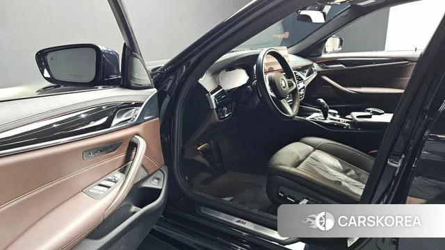 BMW 5 Series (G30) id 4428314 из Кореи 32