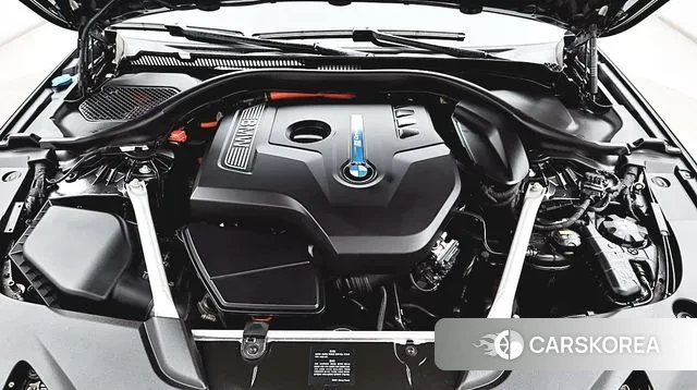 BMW 5 Series (G30) id 3302238 из Кореи 20