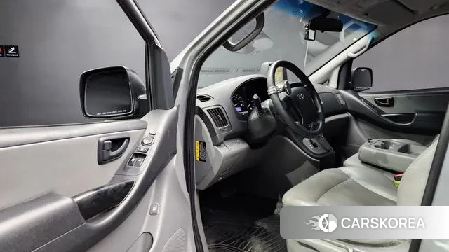 Hyundai The New Grand Starex id 3672869 из Кореи 20