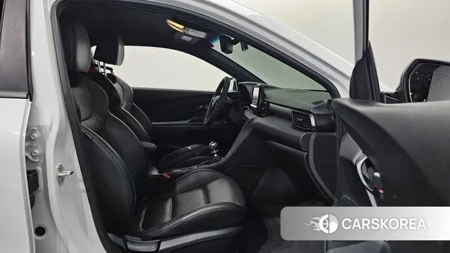 Hyundai Veloster (JS) id 3754489 из Кореи 20