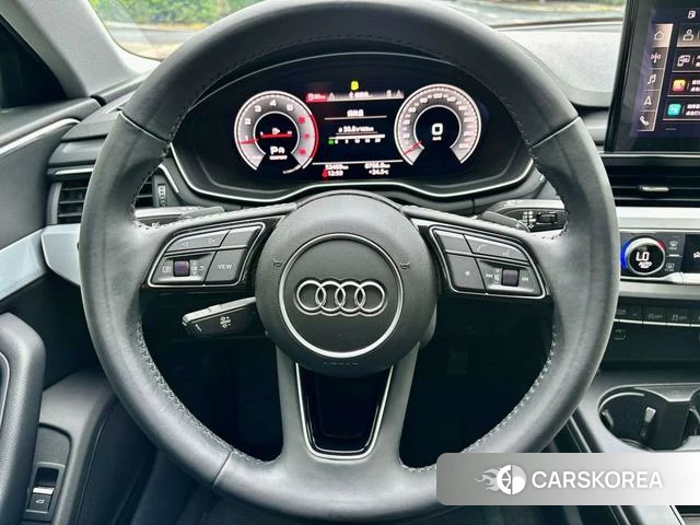 Audi A4L id 4348769 из Китая 17