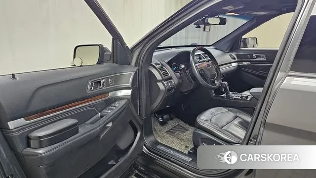 Ford Explorer id 3641619 из Кореи 20