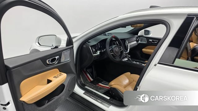 Volvo V60 Cross-Country 2nd Generation id 3844678 из Кореи 20