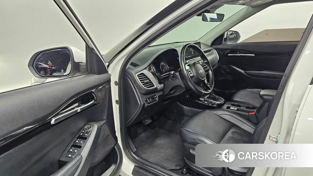 Kia Seltos id 4186678 из Кореи 32