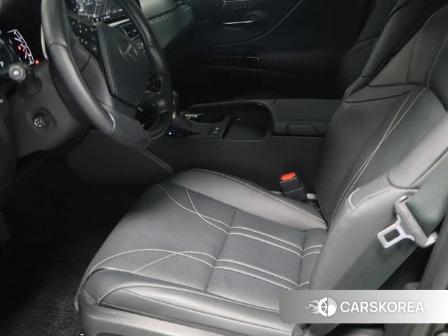 Lexus ES300h 7th generation id 4910872 из Кореи 16