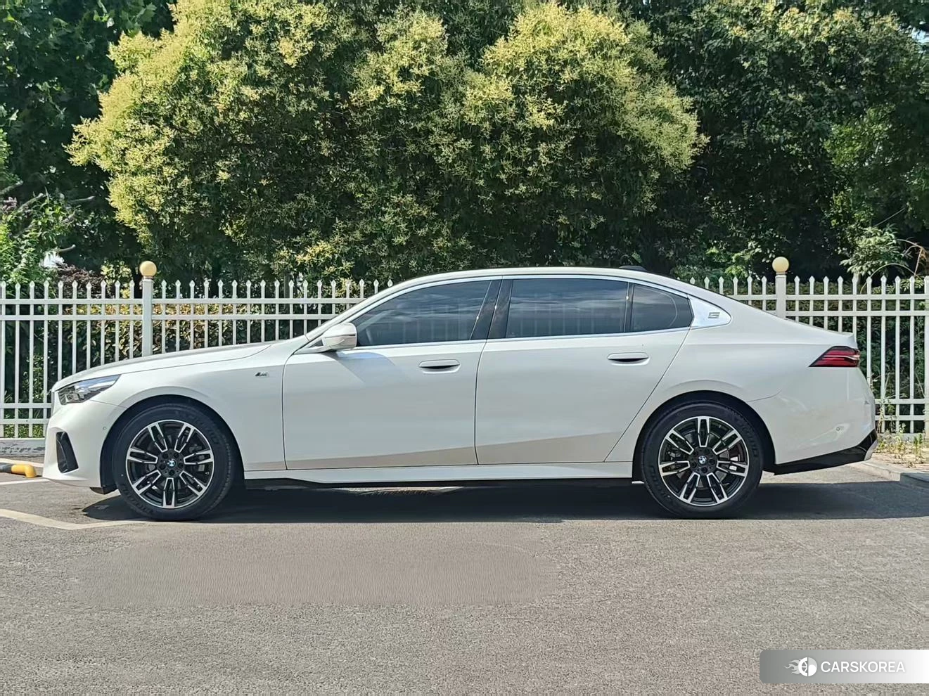 BMW 5 series id 4461726 из Китая 13