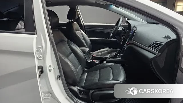 Hyundai Avante AD id 3145023 из Кореи 20