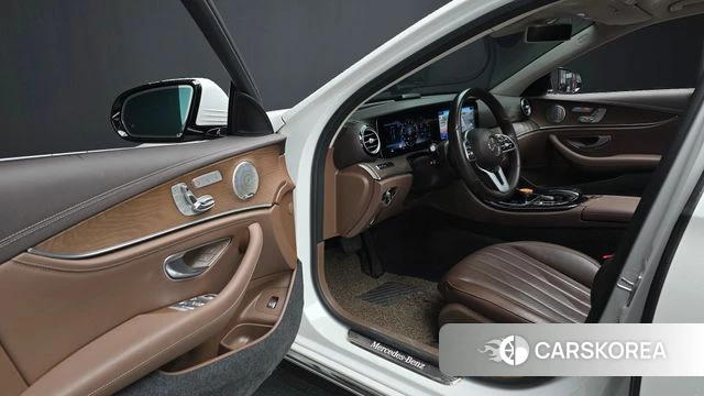 Mercedes-Benz E-Class W213 id 4019632 из Кореи 20