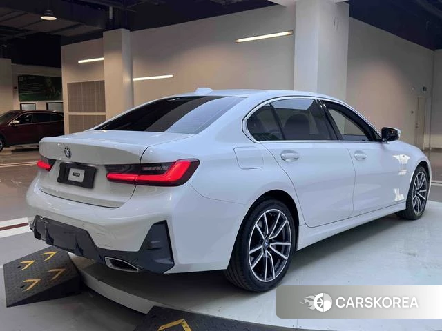 BMW 3 series id 4333217 из Китая 22