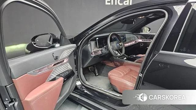 BMW i7 (G70) id 3366128 из Кореи 20