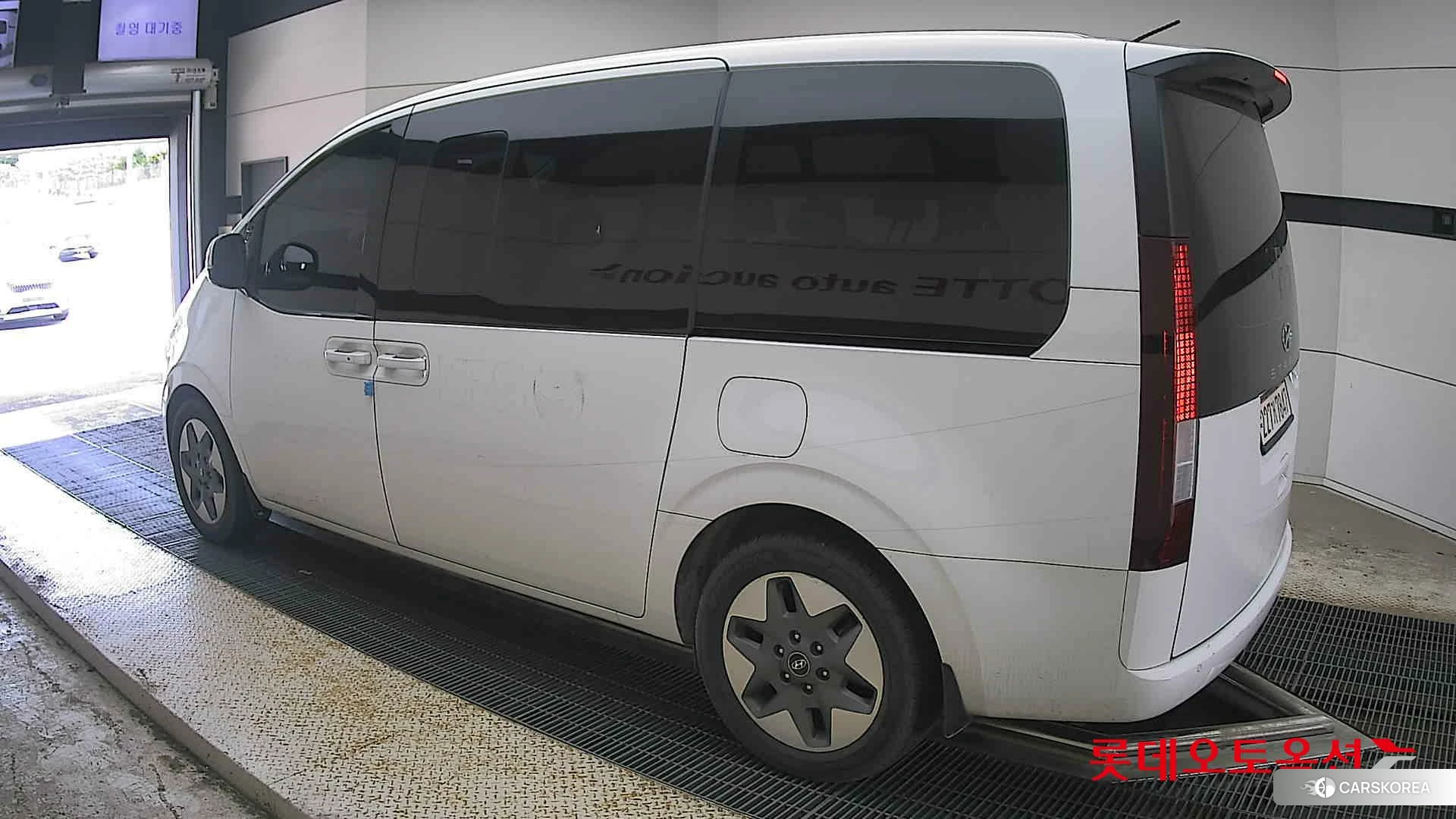 Hyundai Staria id 4504389 из Кореи 38