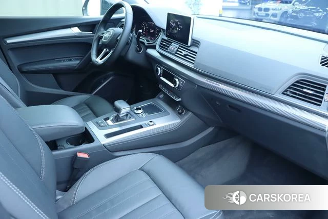 Audi Q5L id 4208339 из Китая 26