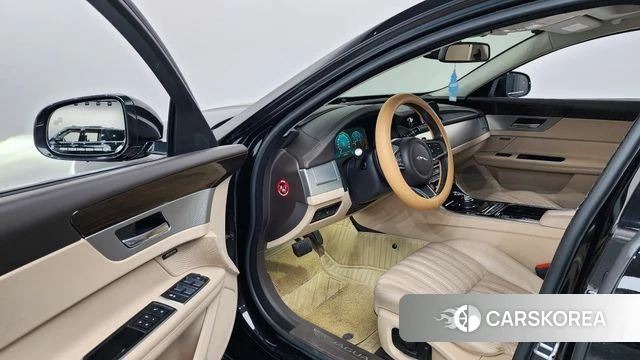 Jaguar XF (X260) id 4269523 из Кореи 40