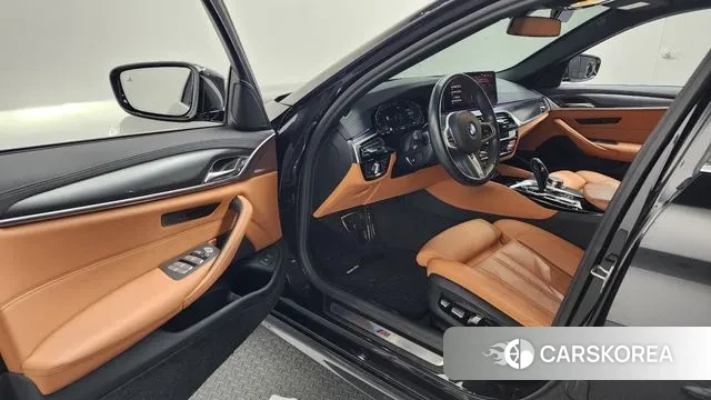 BMW 5 Series (G30) id 3606243 из Кореи 20