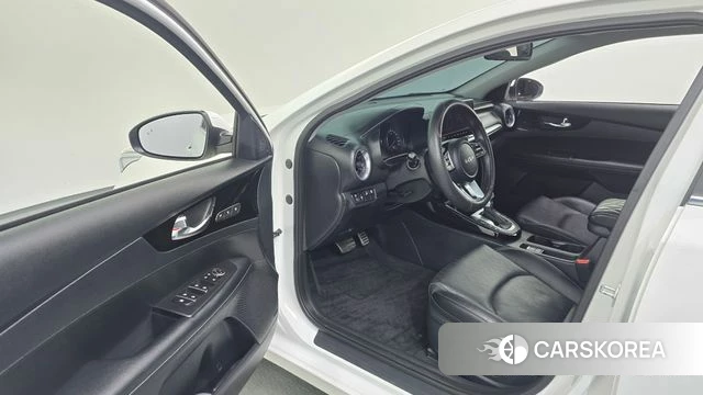 Kia The New K3 2nd generation id 4650375 из Кореи 33