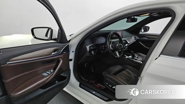 BMW 5 Series (G30) id 4356540 из Кореи 40