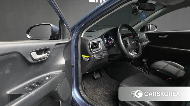 Kia Stonic id 3820829 из Кореи 20