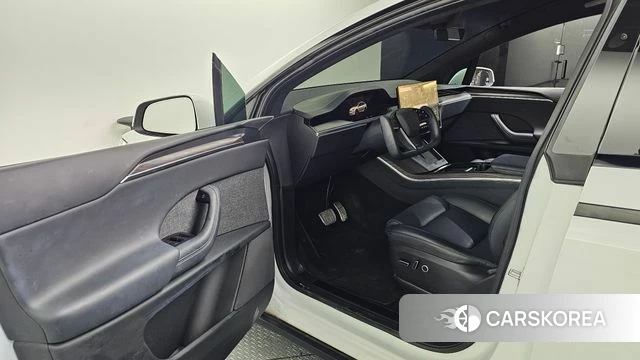 Tesla Model X id 4579293 из Кореи 33