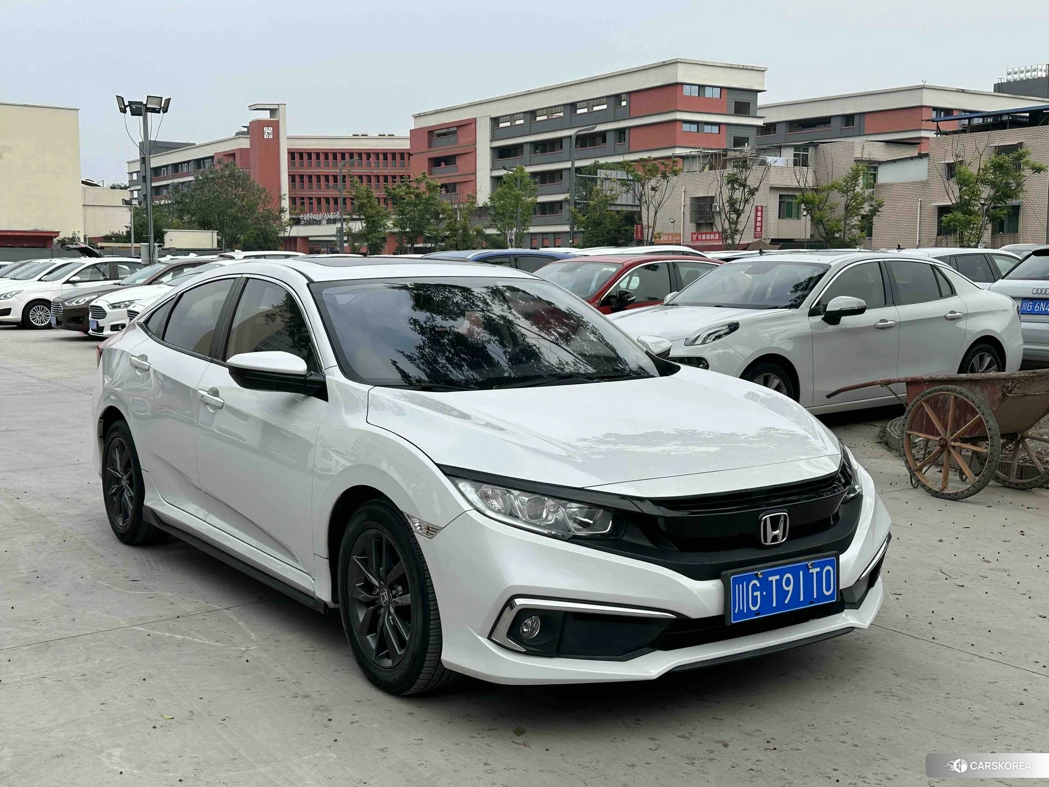 Honda Civic id 4440612 из Китая 11