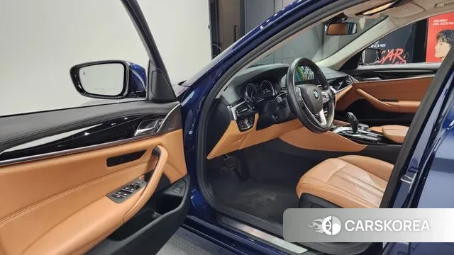 BMW 5 Series (G30) id 3728619 из Кореи 20