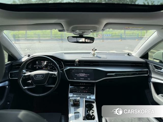 Audi A7L id 4207167 из Китая 16