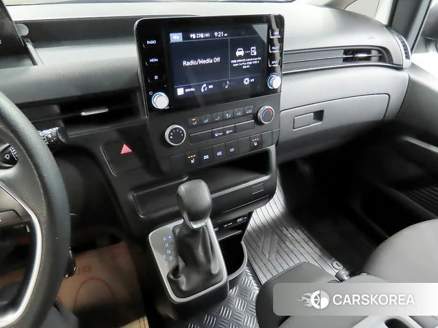 Hyundai Staria id 4923088 из Кореи 20