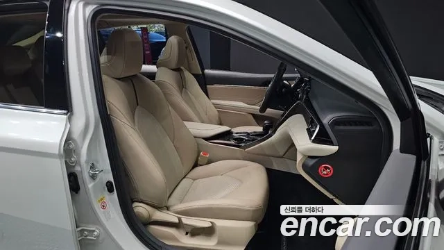 Toyota Camry (XV70) id 2917910 из Кореи 20