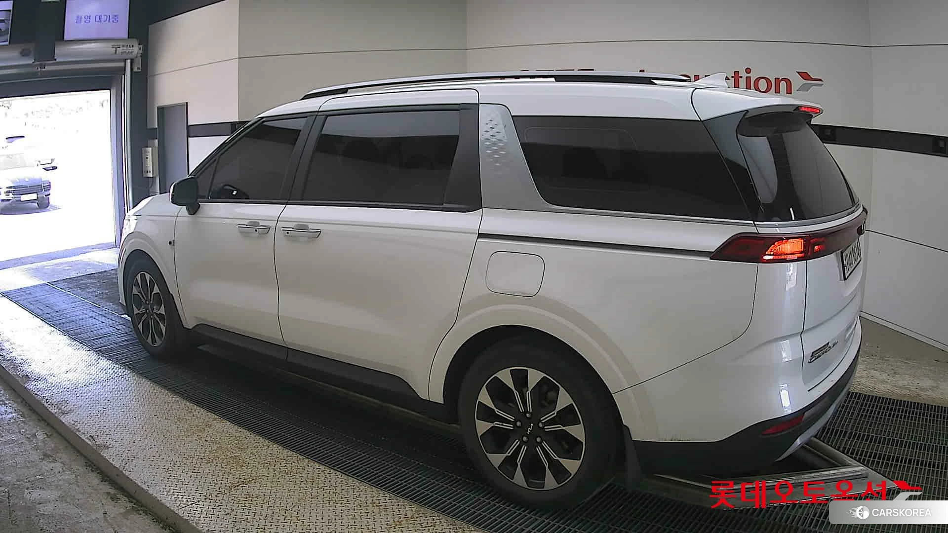 Kia Carnival id 4296905 из Кореи 38